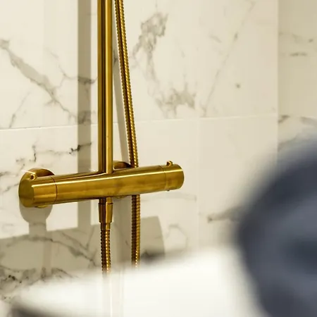 High-end Overlooking The Quays Ail * Lyon