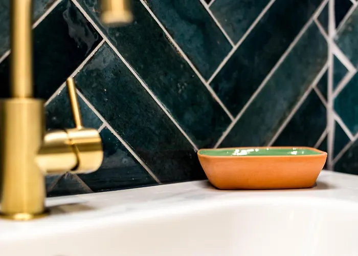 アパート High-end Overlooking The Quays Ail